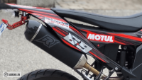 Silenziatore terminale Slip-On Radical Racing Half-Carbon Silenziatore terminale Slip-On Radical Racing Half-Carbon